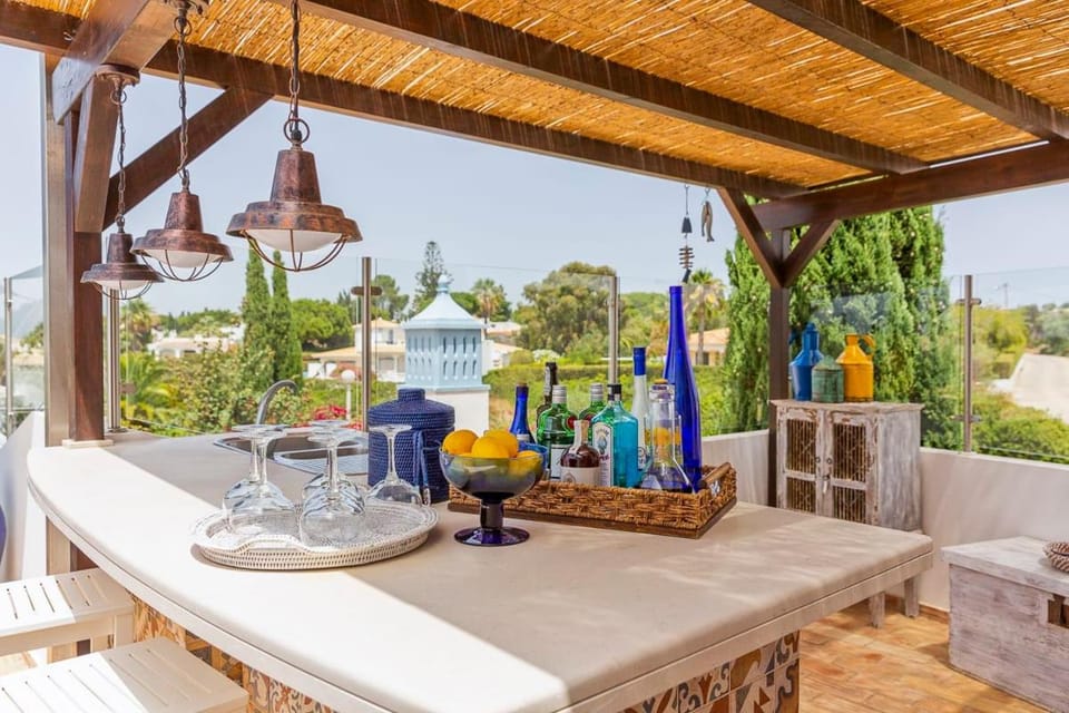 Casa Polgoda luxury villa with ocean views Villa in Carvoeiro