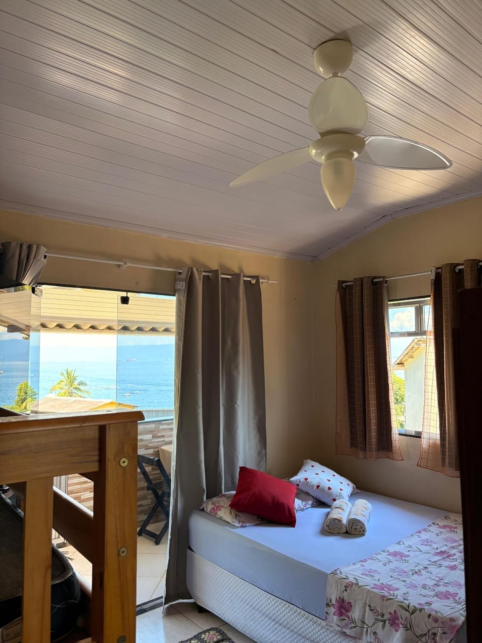 Suítes Carla e Carol Bed and Breakfast in State of Rio de Janeiro