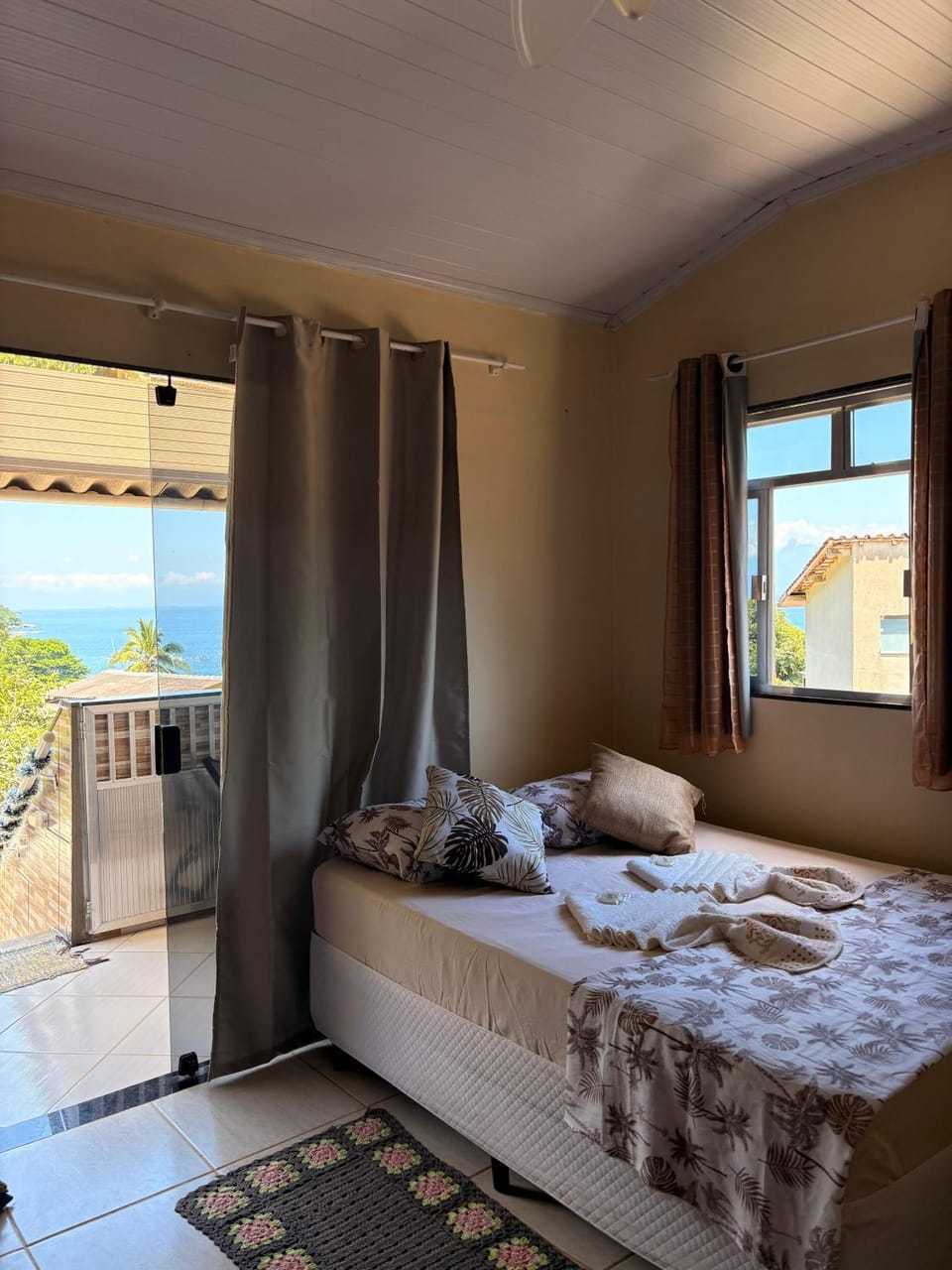 Suítes Carla e Carol Bed and Breakfast in State of Rio de Janeiro