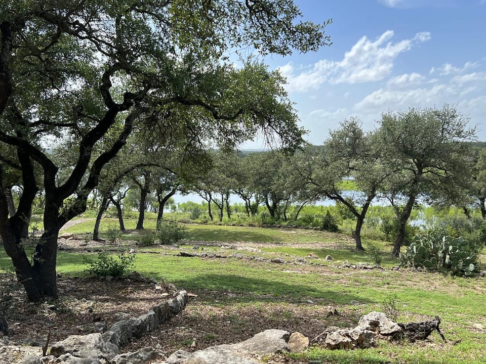 Millies Cottages Unit 6 - Mehta House in Canyon Lake
