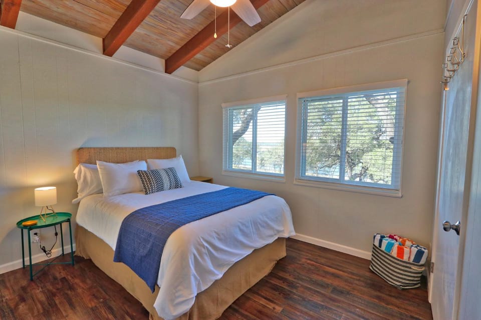 Millies Cottages Unit 6 - Mehta House in Canyon Lake
