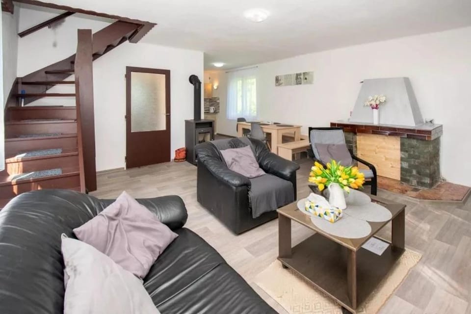 Living room, Area and facilities
