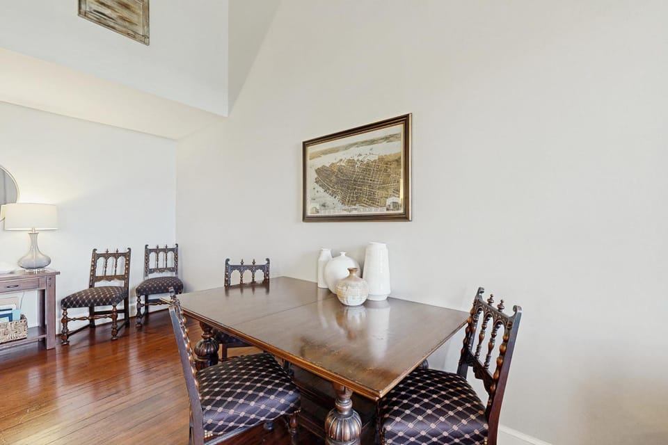 195 East Bay House in Charleston