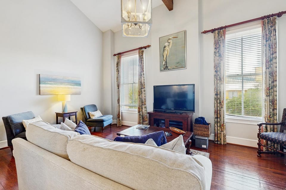 195 East Bay House in Charleston