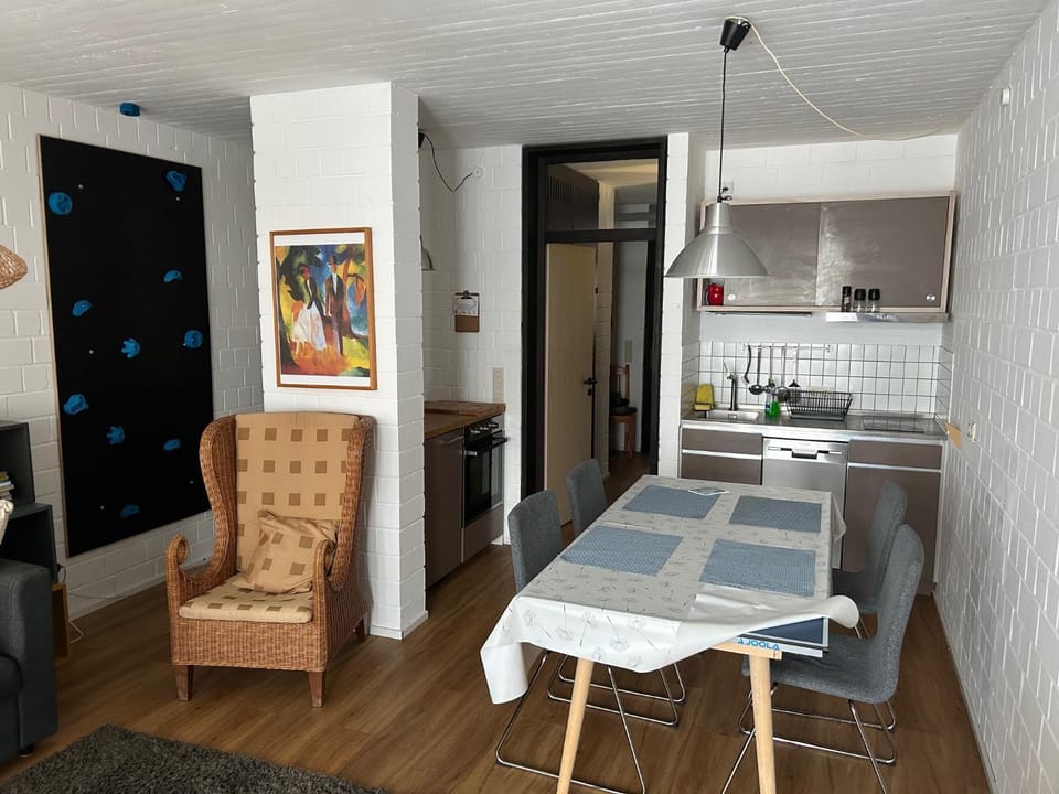 Roter Bär im Quellenweg Apartment in Lower Saxony, Germany