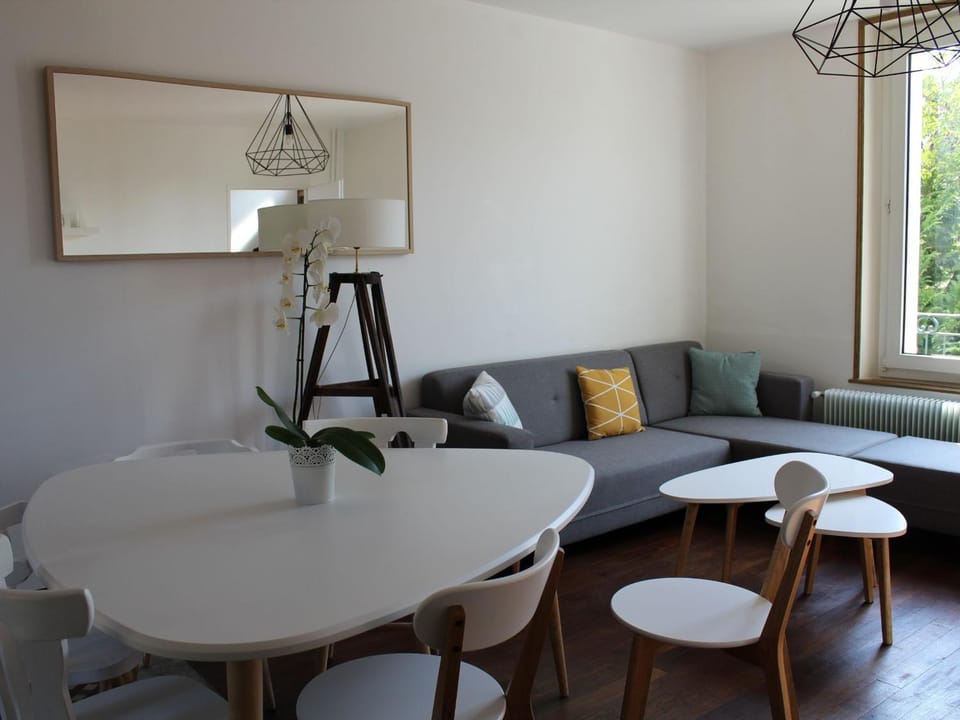 Maison Contemporaine avec Grand Jardin, Proche Moselle et Nancy, Idéale pour Pêche et Loisirs - FR-1-584-46 House in Vosges
