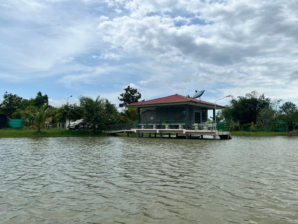 Eden House Resort House in Laos