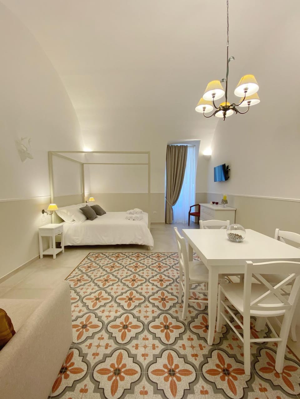 Living room, Bedroom