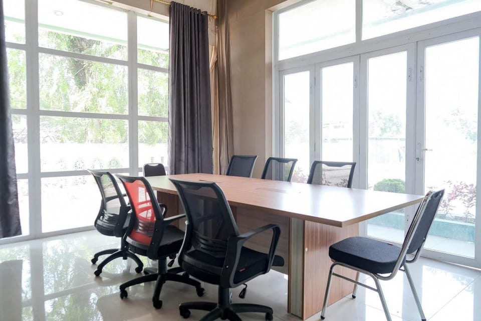 Meeting/conference room