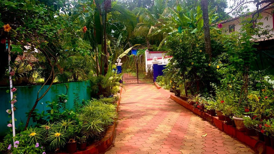 Stan-Inn, North Goa, Vagator, with strong WIFI,free private parking & kitchen, Can Cook where you stay Bed and Breakfast in Goa, India