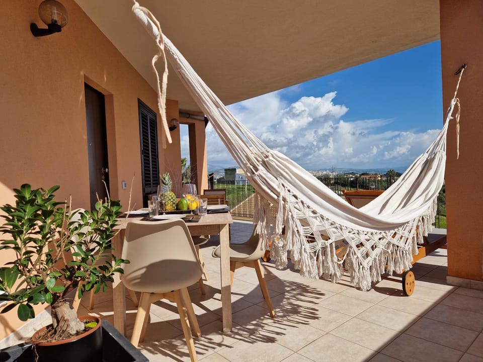 Day, View (from property/room), Balcony/Terrace, sunbed