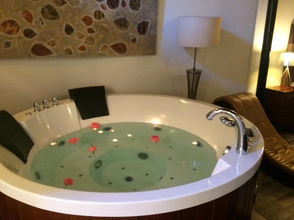 Hot Tub, Spa and wellness centre/facilities