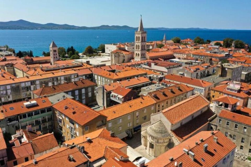 Kailani Luxury Central 3 Bedroom, 3 Bathroom Apartment With a Sunny Balcony Apartment in Zadar