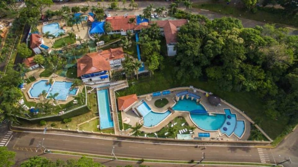 APT 403 - Localização Excelente Thermas Palace Apartment in State of Santa Catarina