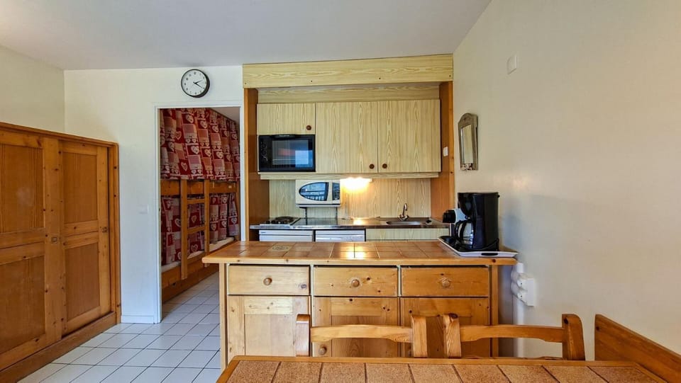 Résidence Castor - Studio rénové avec casier à ski · Proche des pistes · Balcon MAE-7394 Apartment in Arâches-la-Frasse