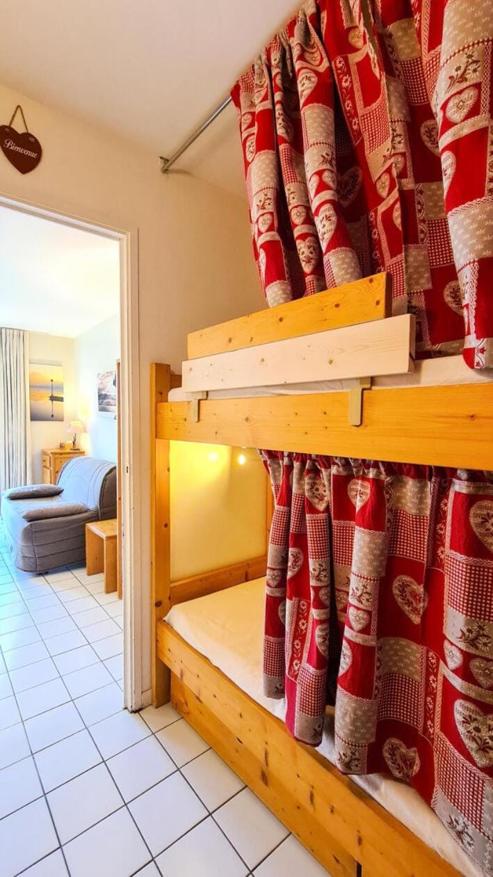 Résidence Castor - Studio rénové avec casier à ski · Proche des pistes · Balcon MAE-7394 Apartment in Arâches-la-Frasse