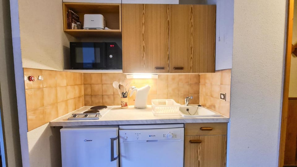 Résidence Doris - Studio lumineux · Centre station · Balcon MAE-7404 Apartment in Arâches-la-Frasse