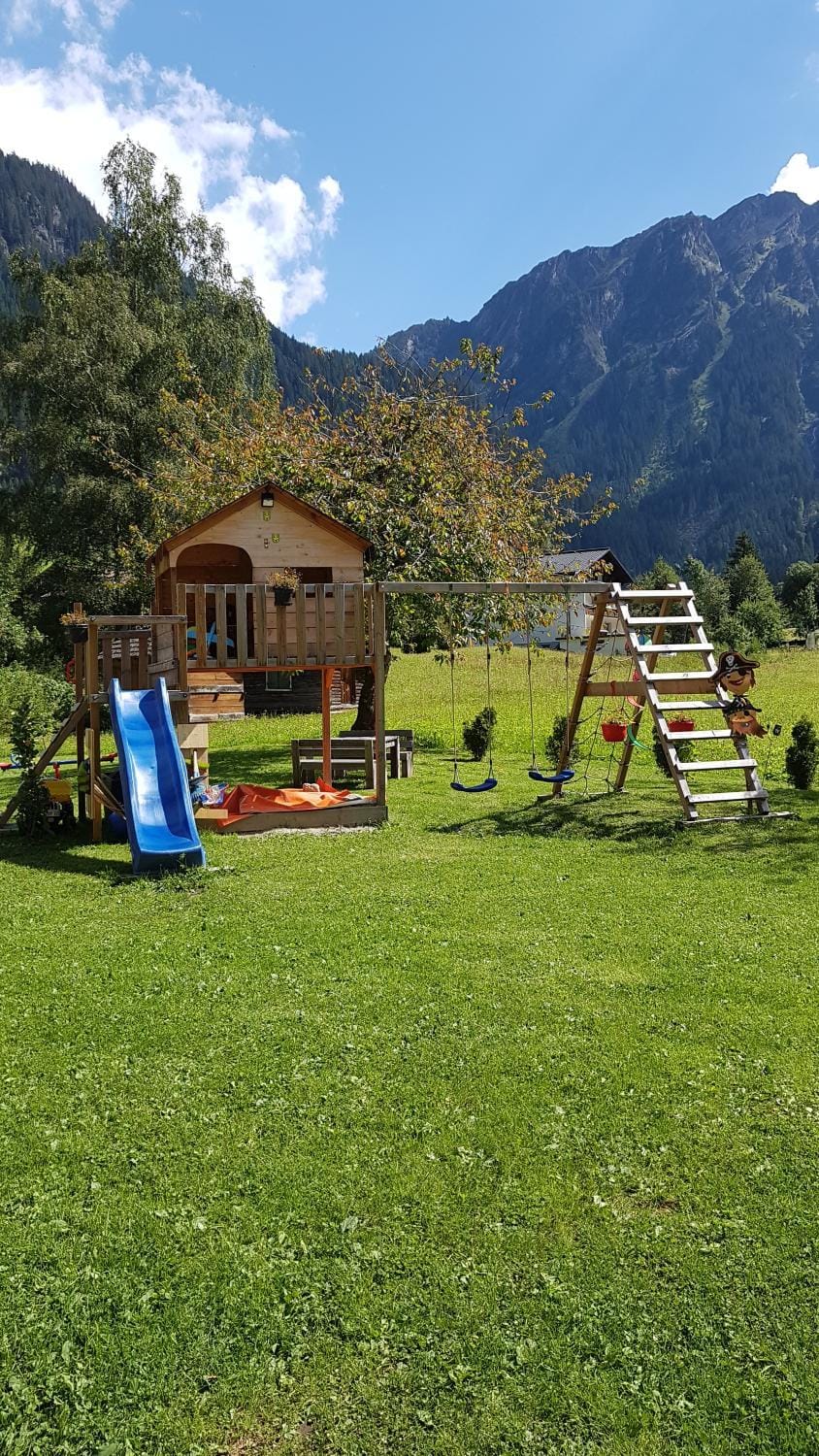 Haus Hubertus - Gästehaus Sahler Apartment in Vorarlberg, Austria