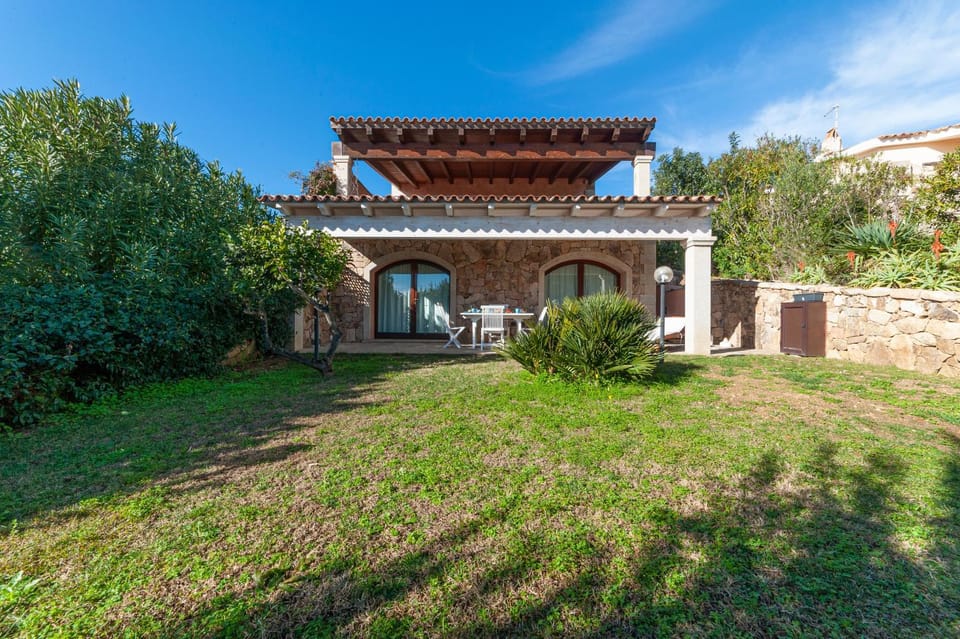 Property building, Garden, Garden, Garden view, Inner courtyard view