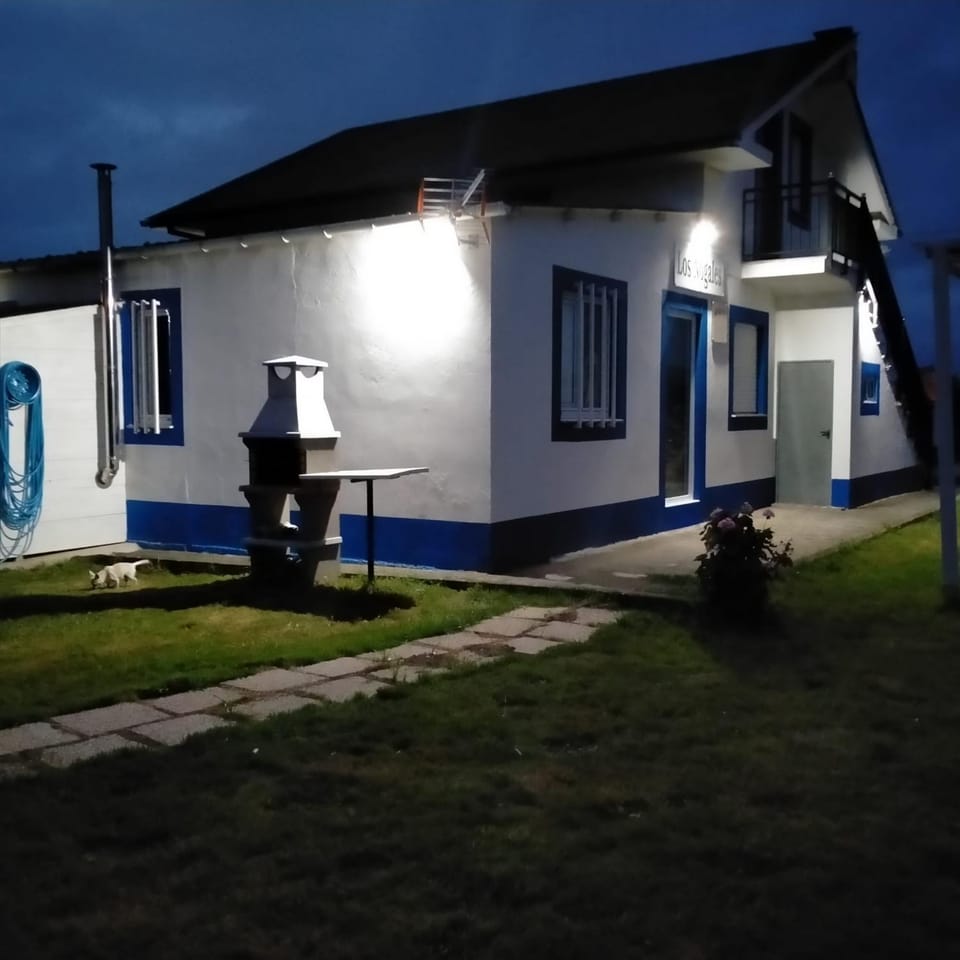 Property building, Facade/entrance, Garden