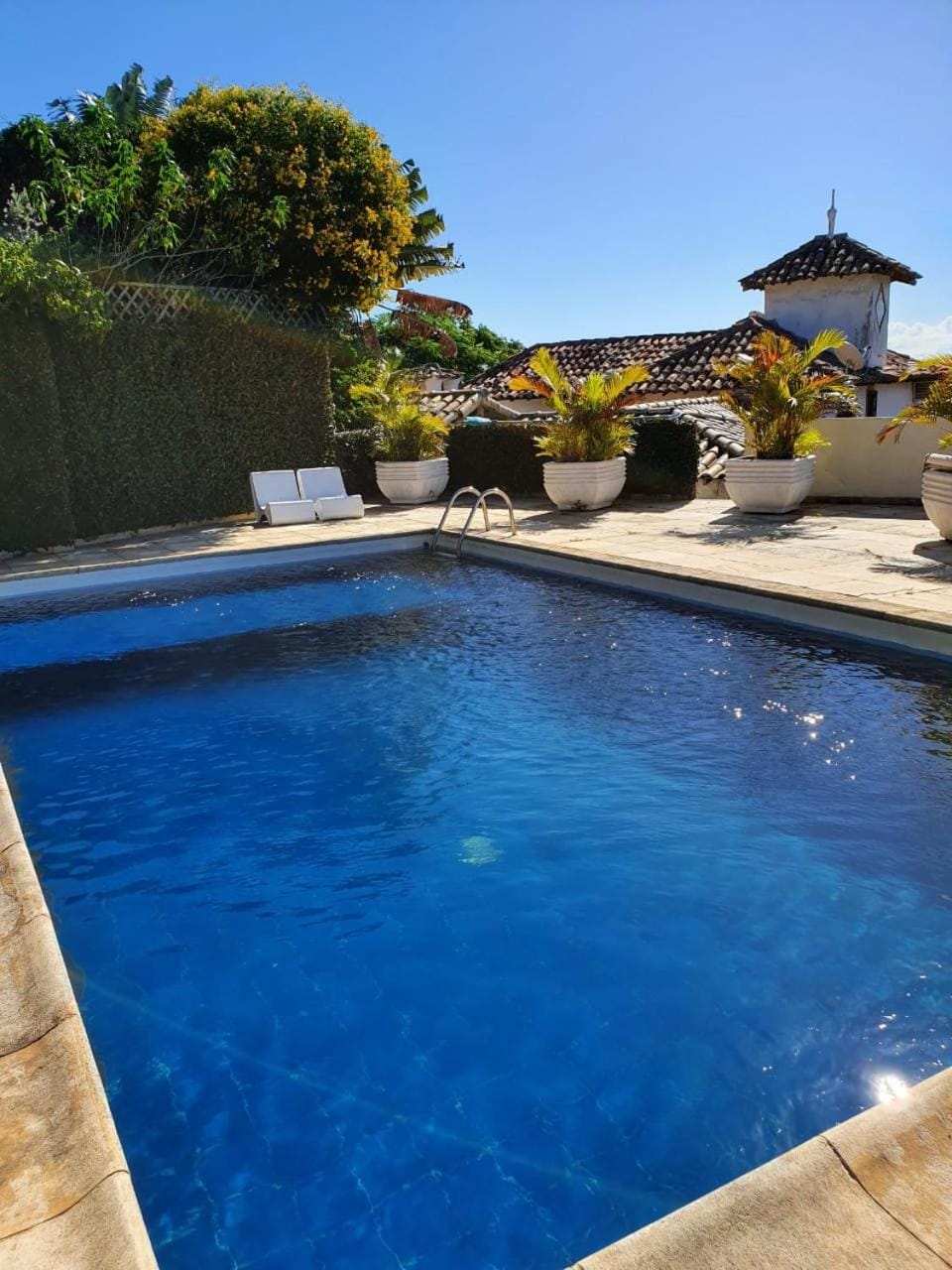 Swimming pool, Swimming pool