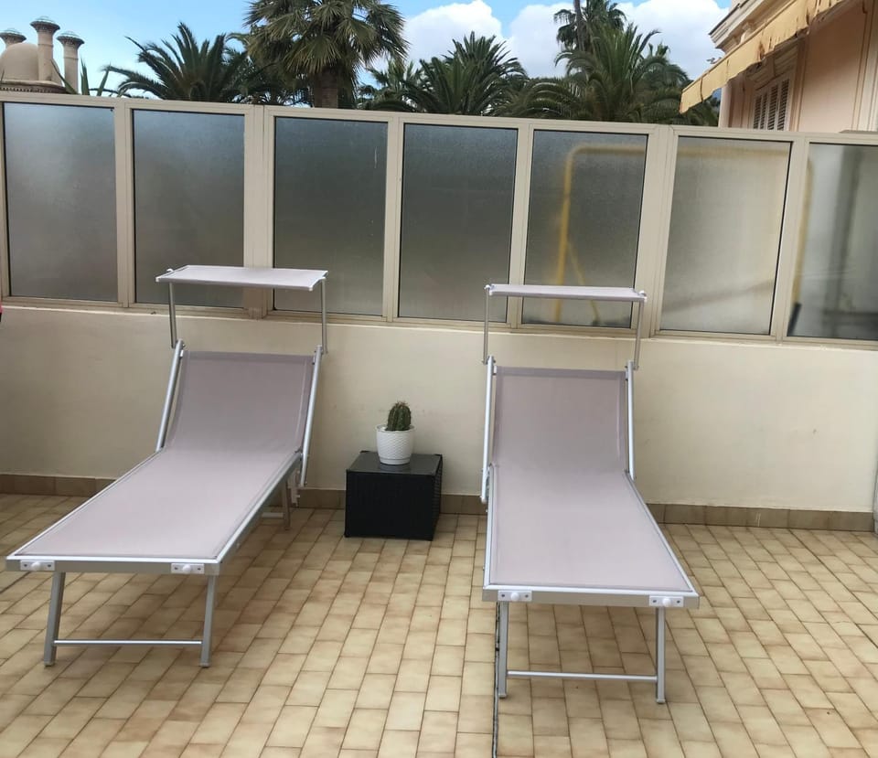 Patio, View (from property/room), sunbed