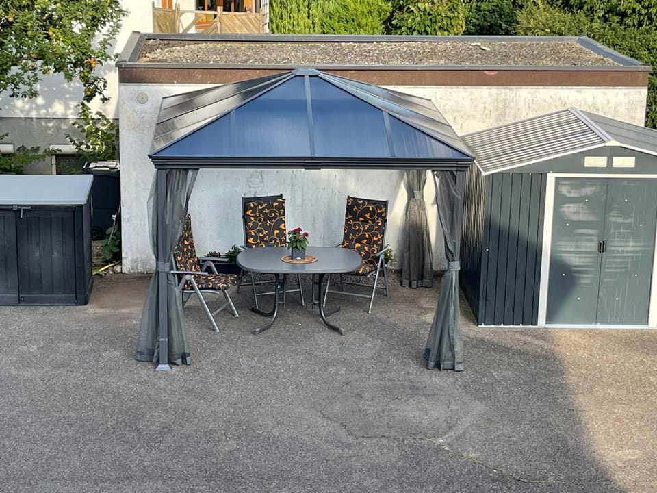 Patio, Balcony/Terrace, Seating area