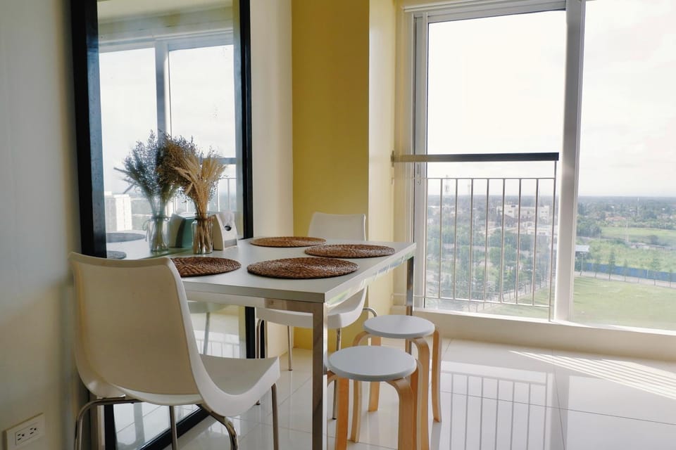 Wind and Sea at Wind Residences Apartment in Tagaytay