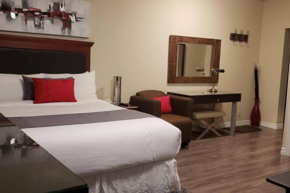 Business Traveler's Cozy Studio #21 by Amazing Property Rentals Apartment in Gatineau