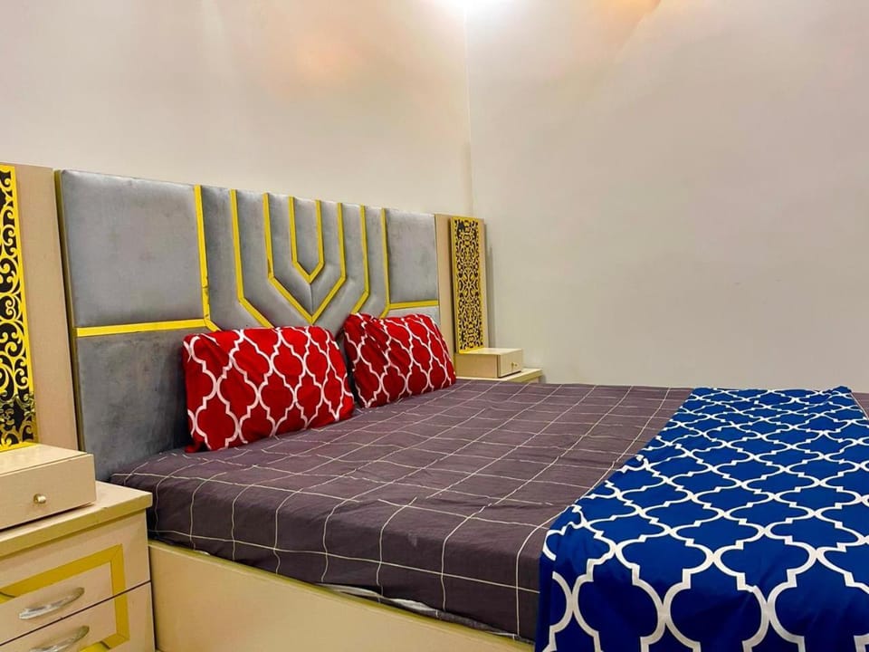 Palace inn Guest House Bed and Breakfast in Karachi