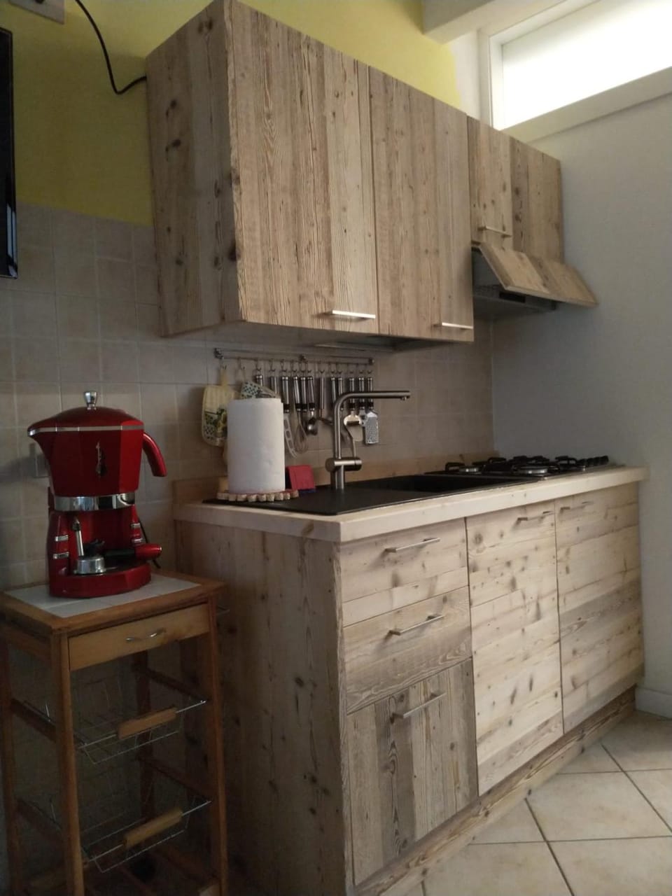Kitchen or kitchenette, Breakfast