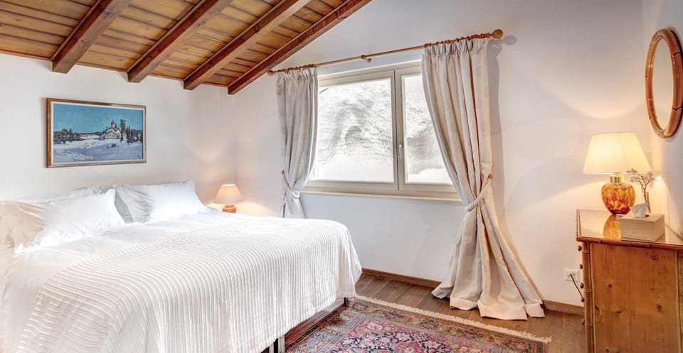 Chalet and Penthouse Zen, two Properties, 100m from Ski Lift and Piste Chalet in Zermatt