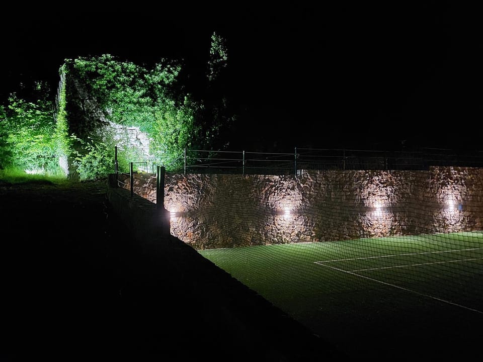 Domaine VinodolSun Zwei Villen, ein Grundstück und Platz für bis zu 18 Personen Villa in Primorje-Gorski Kotar County