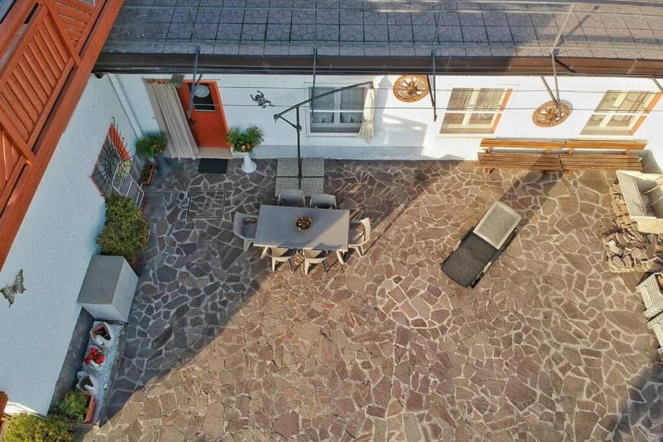 Patio, Balcony/Terrace