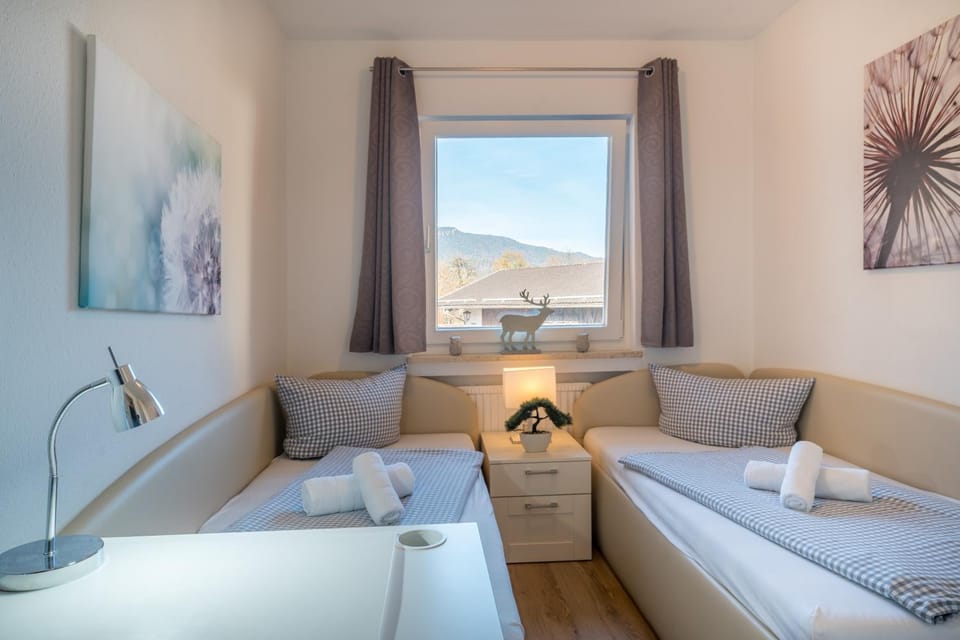 View (from property/room), Photo of the whole room, Guests, children