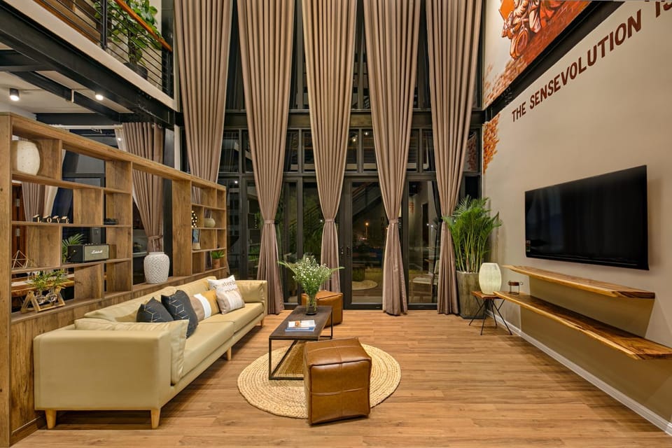 Communal lounge/ TV room