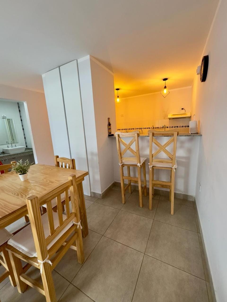 Seating area, Dining area