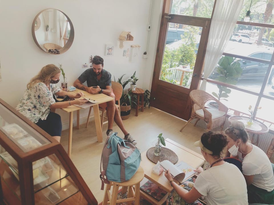 Communal lounge/ TV room, People, Living room, Family