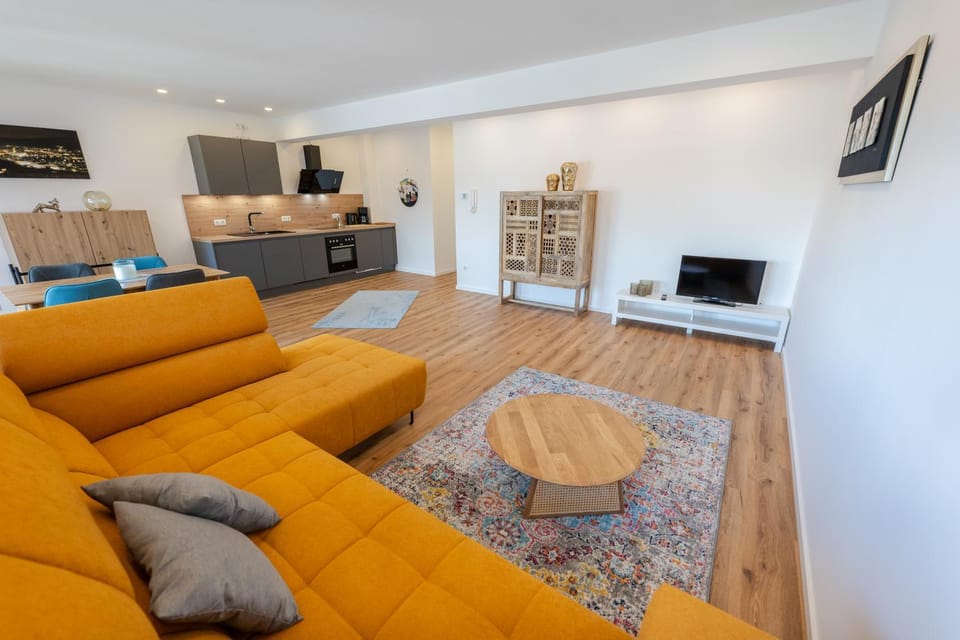 Kitchen or kitchenette, Living room, Seating area