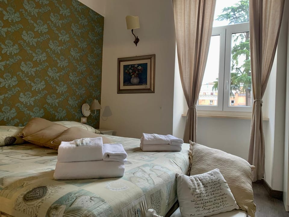 Bed, Decorative detail