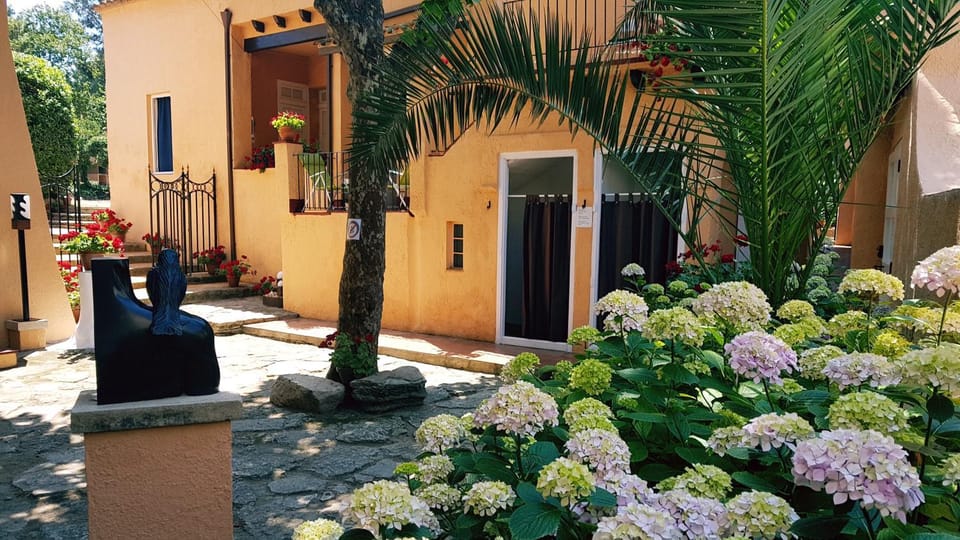 Patio, Open Air Bath