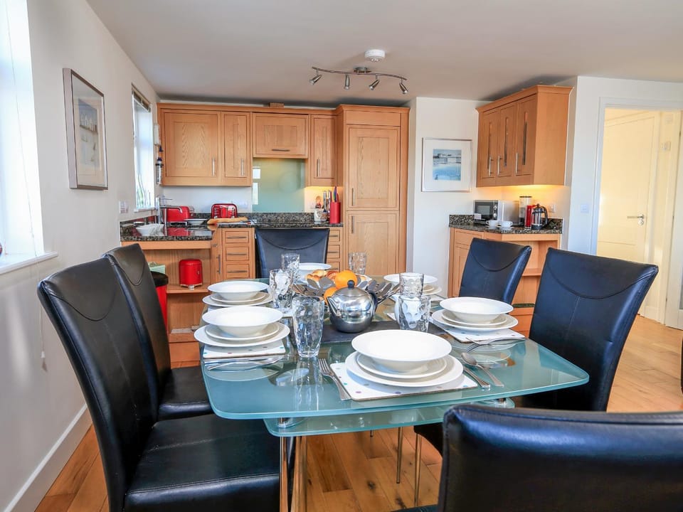 2 The Bay Apartment in England