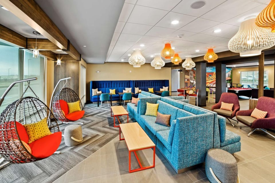 Communal lounge/ TV room, Lobby or reception