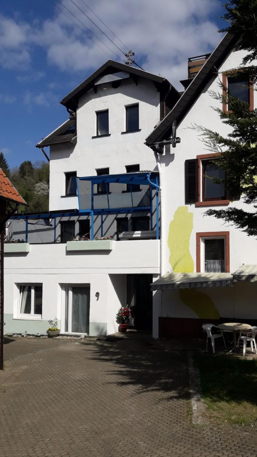 Property building, Facade/entrance, Seating area