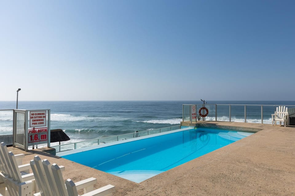 Pool view, Sea view, Swimming pool