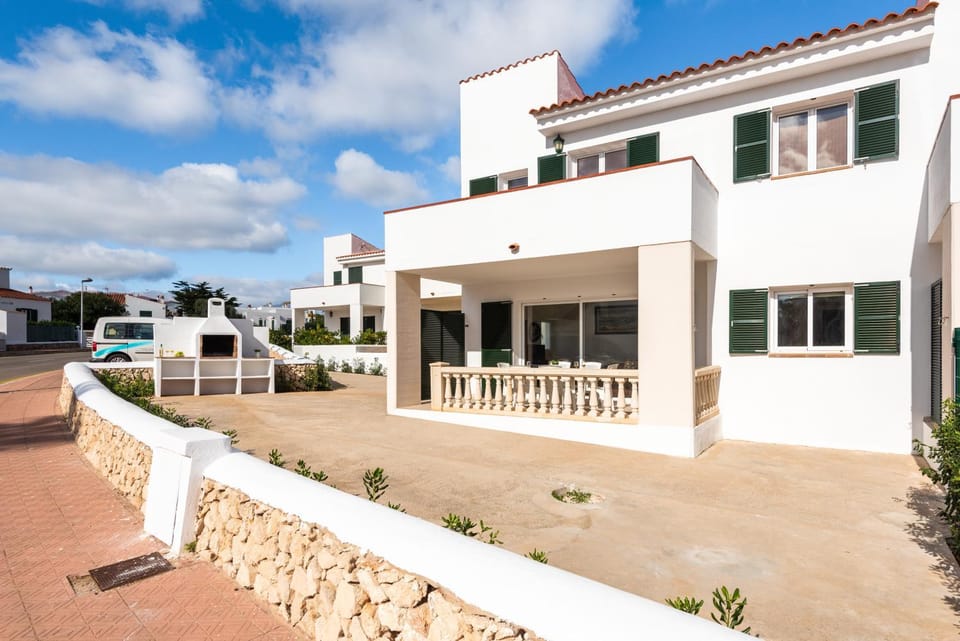 Property building, Balcony/Terrace