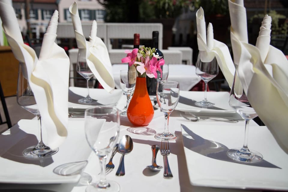 Restaurant/places to eat, Day