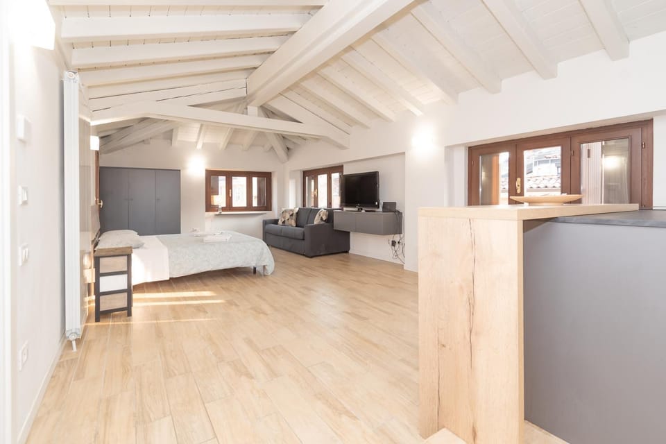 Living room, Photo of the whole room