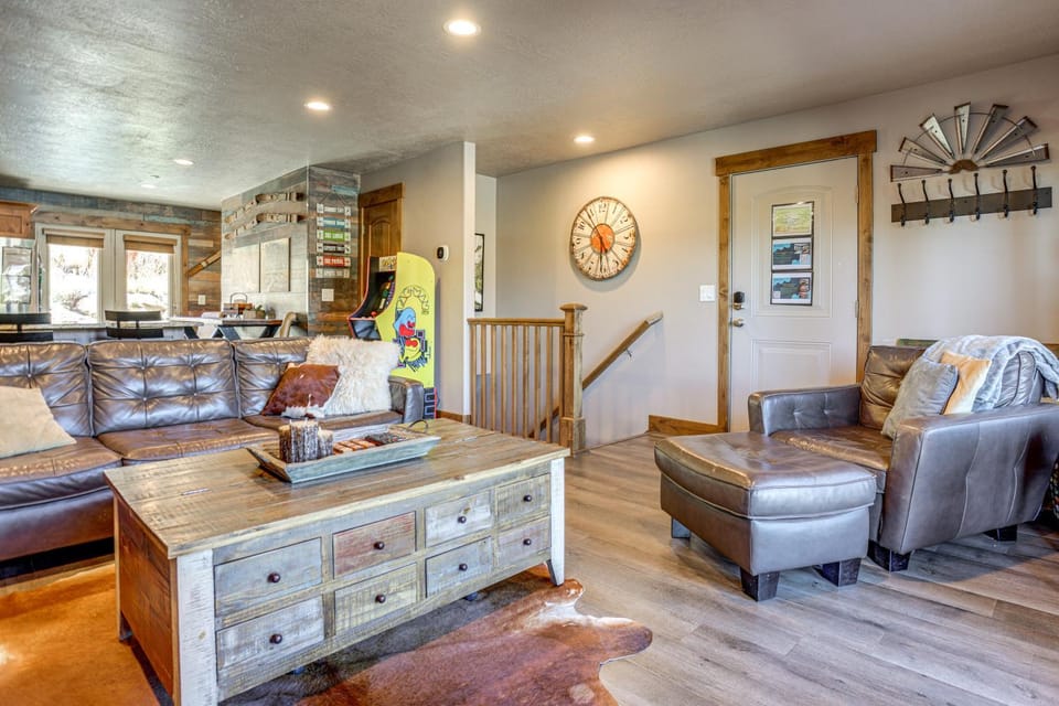 Ski, Hike & Relax: Eden Condo w/ Hot Tub Access House in Utah