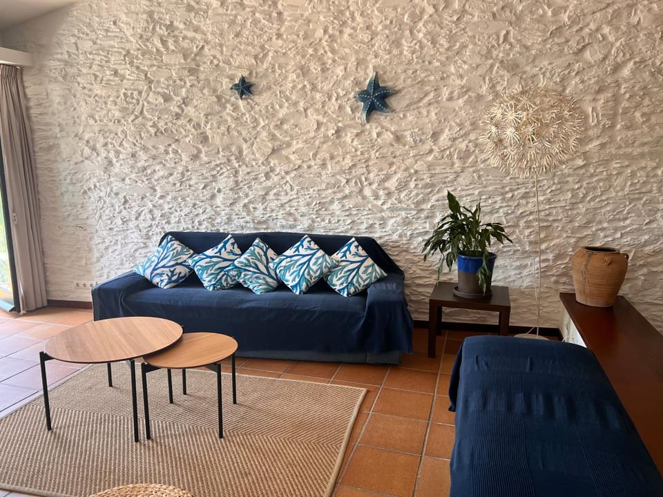 ROQUES - Casa en primera línea de mar en CADAQUÉS House in Cadaqués